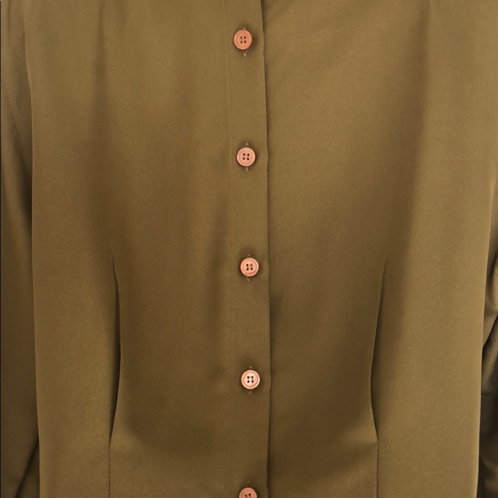 Olive Pleated Blouse with Princess Seaming - Picture 4 of 6